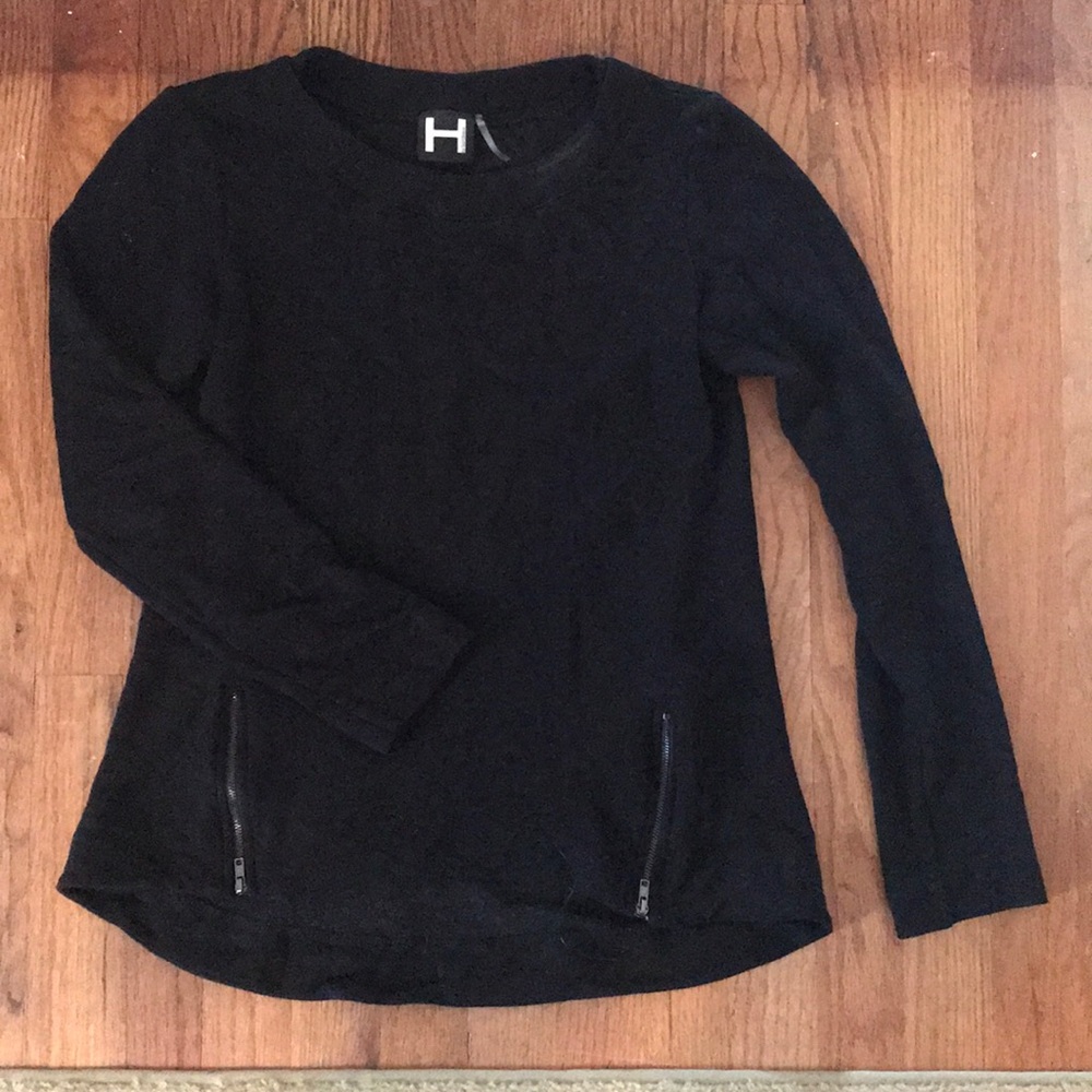 H by Bordeaux black sweatshirt